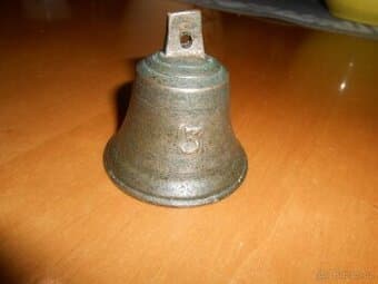Starý zvoneček 7cm - značeno 3 - krásně zní - stav foto