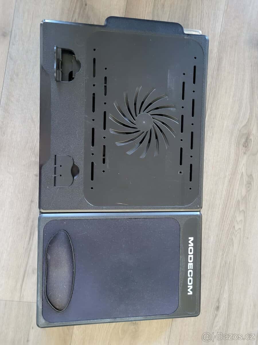 Podstavec pod notebook Modecom 1