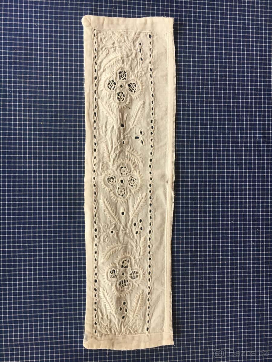 Vyšívané dečky 1