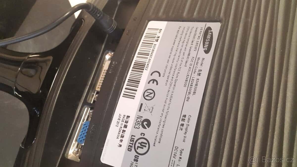 monitor Samsung SyncMaster S24B300 2