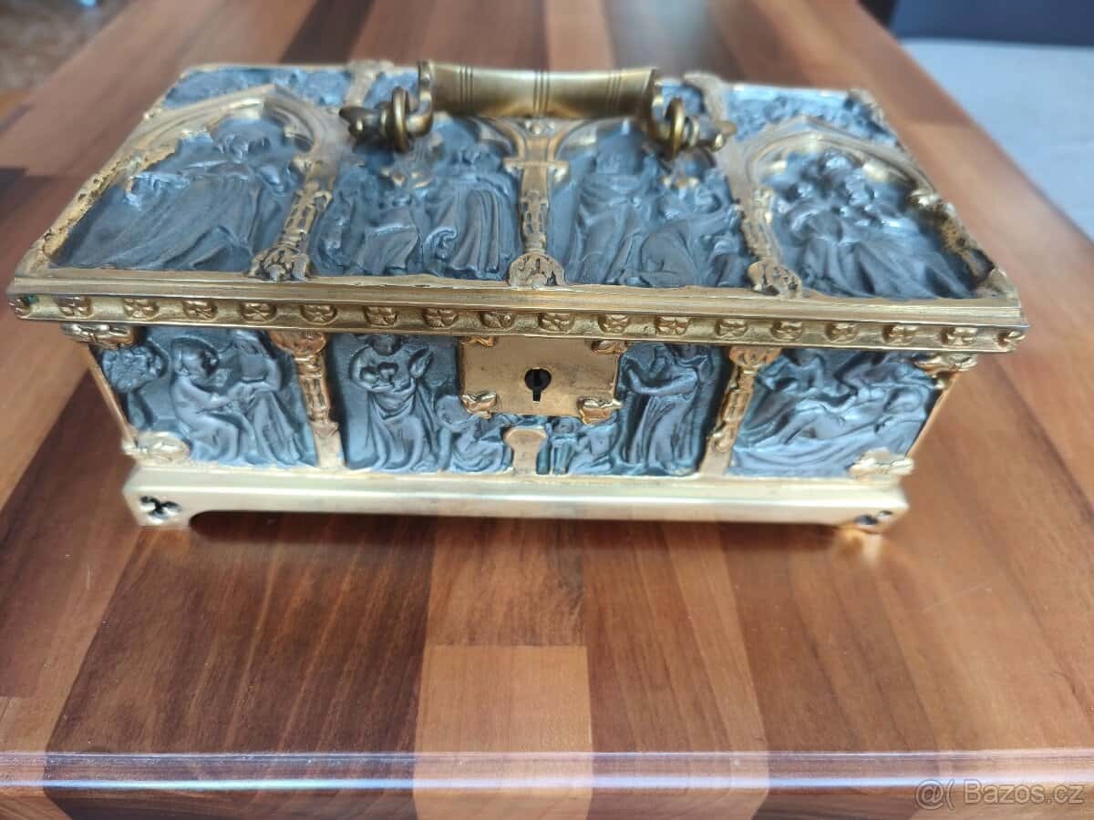 Starožitná šperkovnice 1