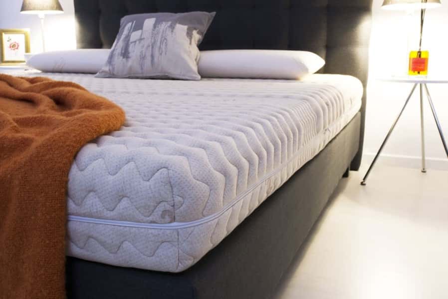Matrace s anatomickým zónováním Memory Basic, 140x200 5