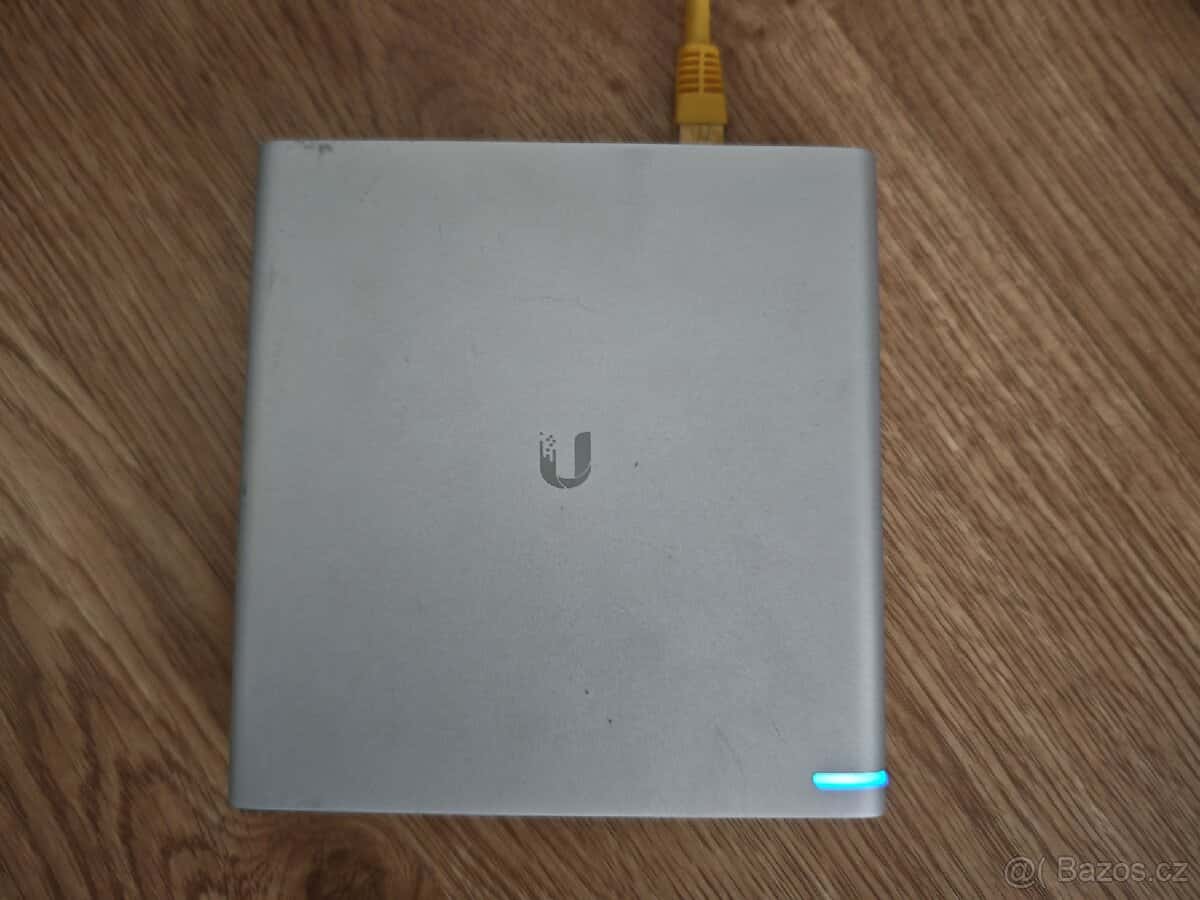 Unifi CloudKey s 1TB HDD G2+ 2