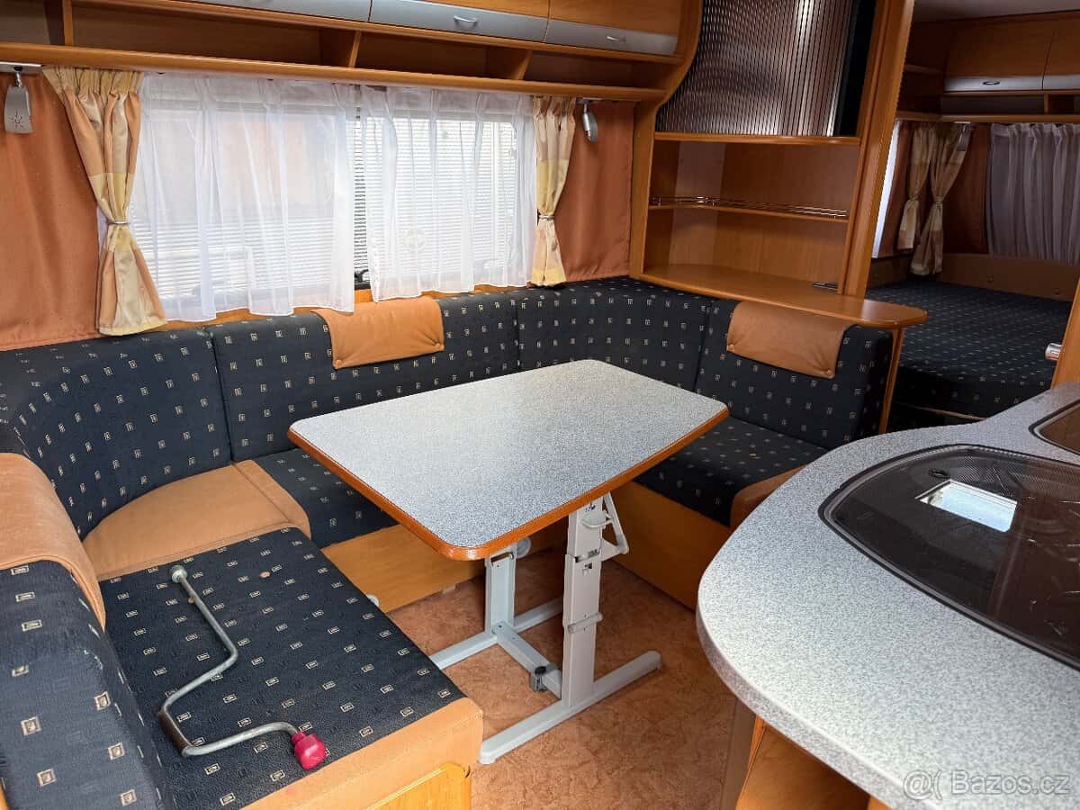 Karavan Dethleffs Camper 560 5