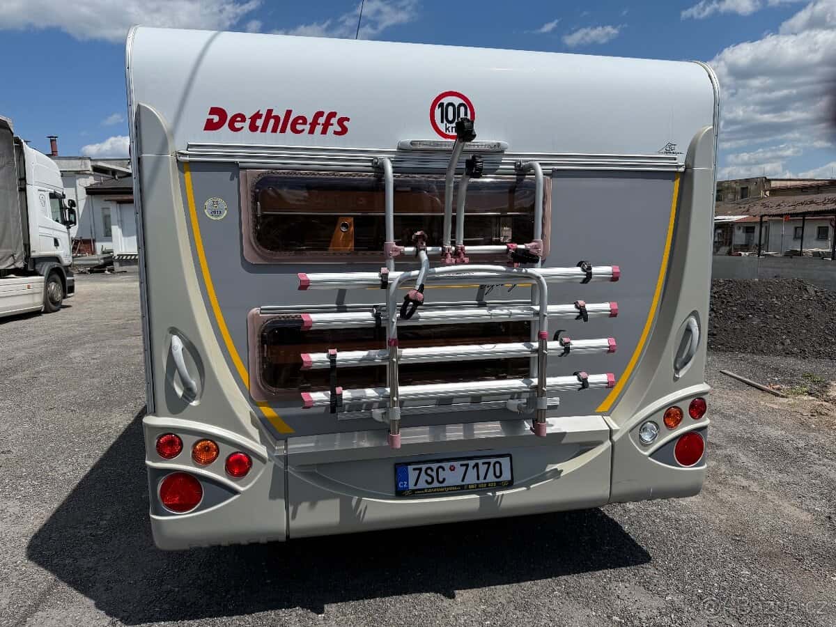 Karavan Dethleffs Camper 560 13