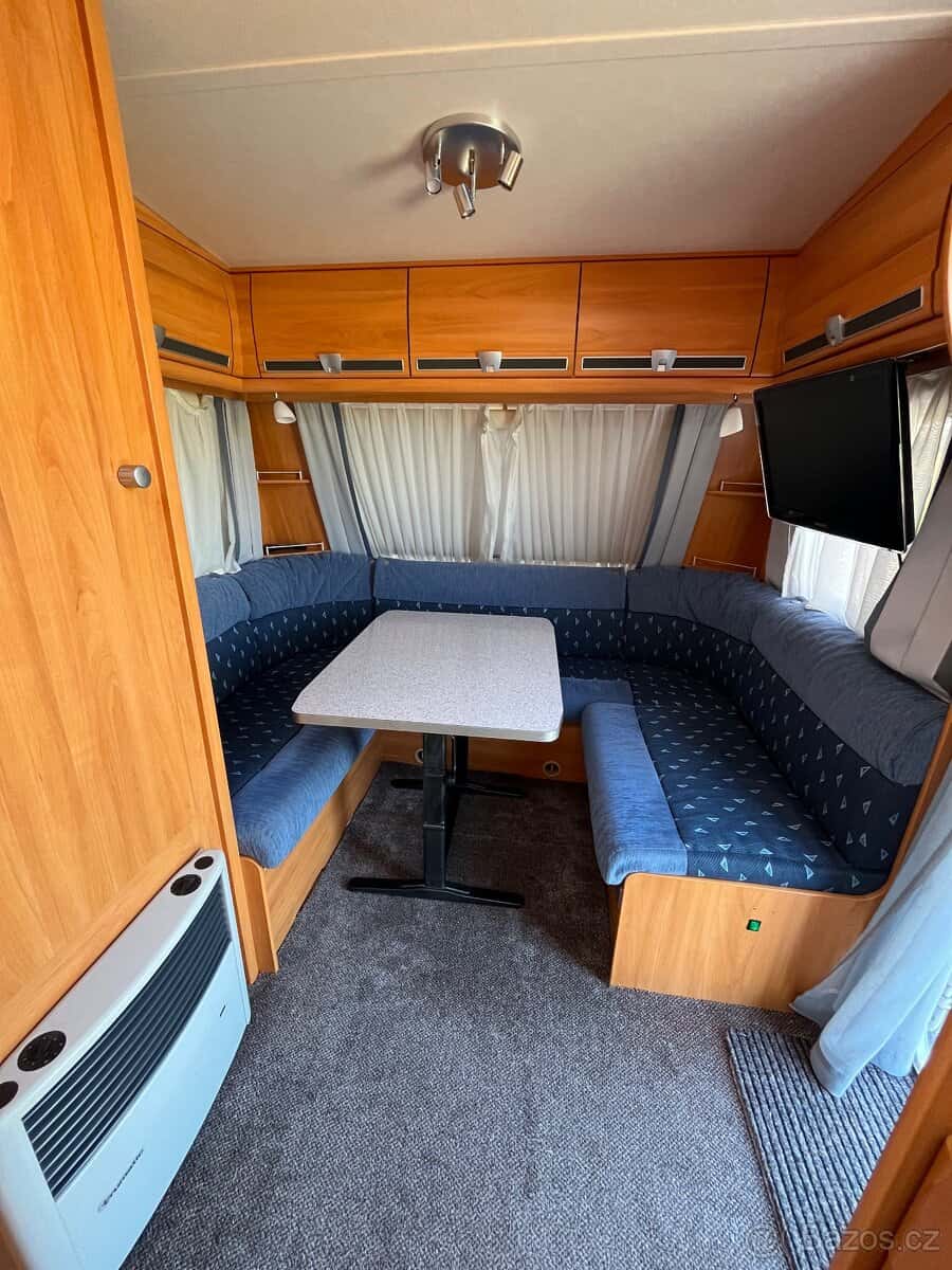 Karavan Wilk 490EU 6