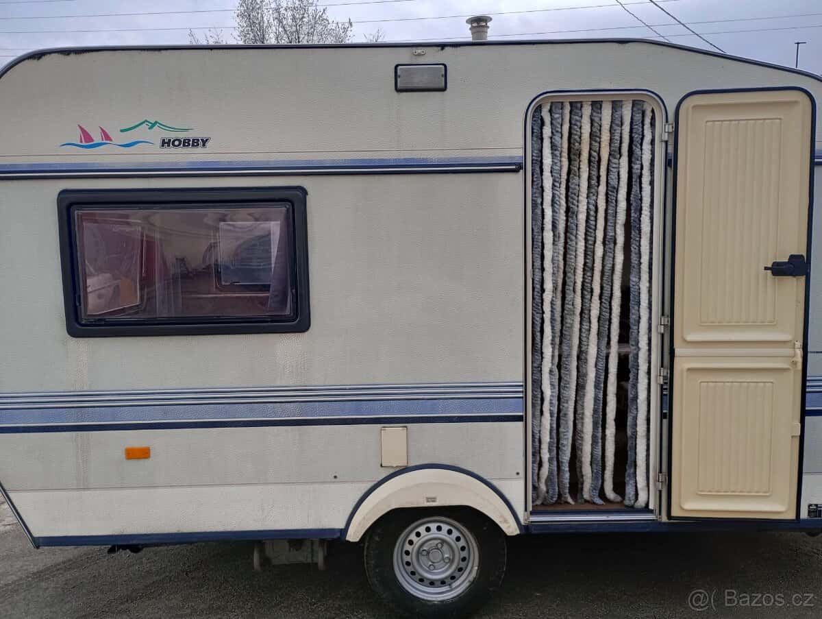 Karavan Hobby de Luxe 2