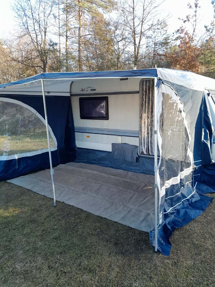 Karavan Hobby de Luxe 4