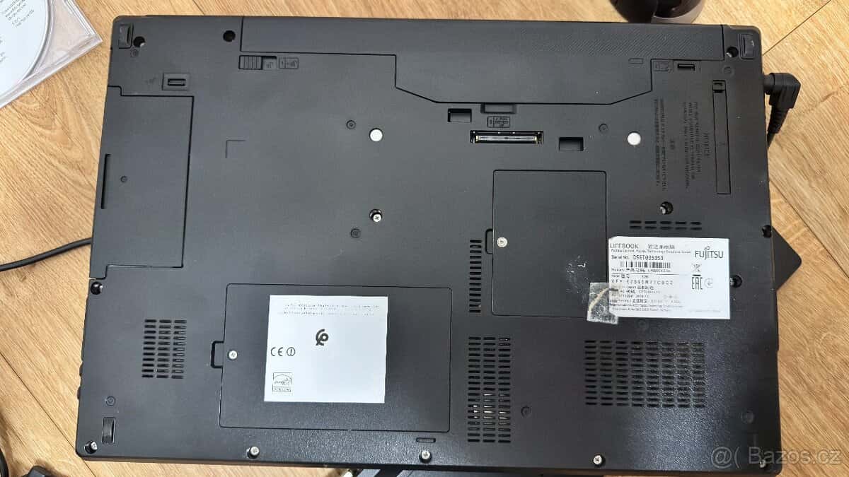 FUJITSU LIFEBOOK E756 9